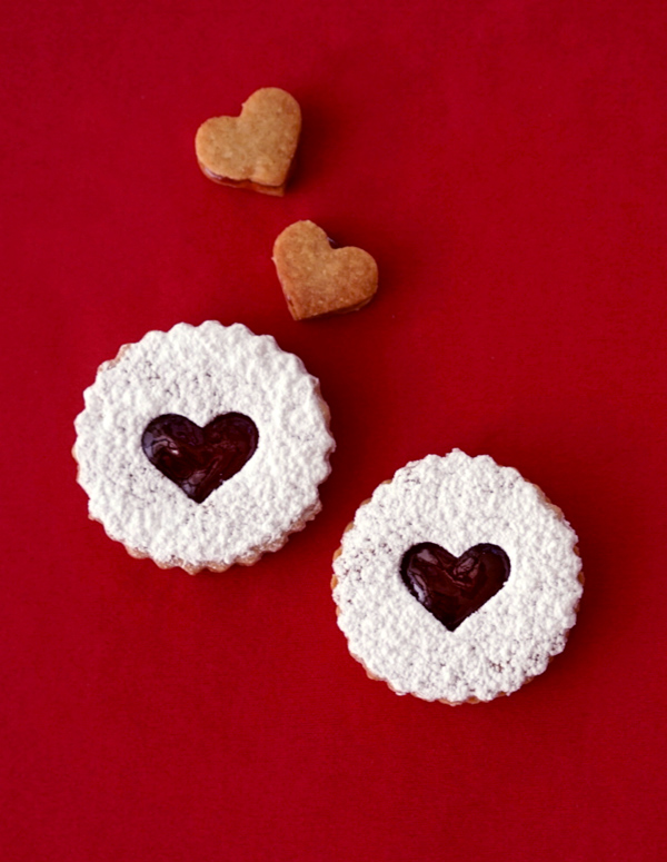 The Heartbreak Cookie: Linzer Hearts